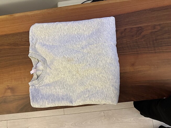 m Beden Sweatshirtler satılıktadır