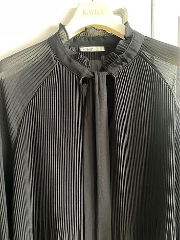 H&M Piliseli siyah gömlek