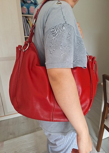Kırmızı Parlak Deri Kadın Çanta - Görsel 3