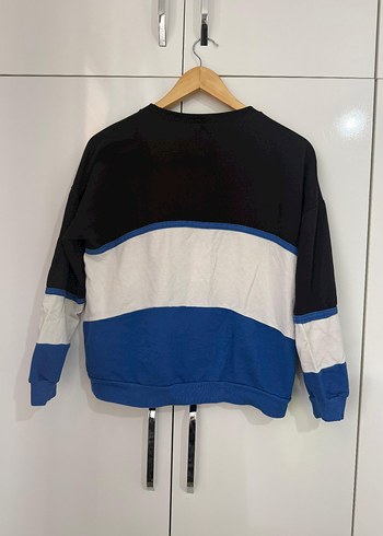 Mavi Siyah Düğmeli Uzun Kollu Sweatshirt
