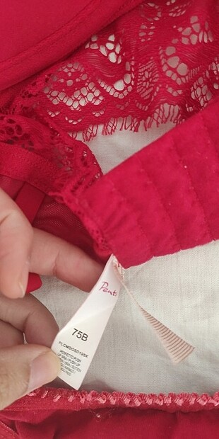 diğer Beden kırmızı Renk Penti 75 b sütyen külot hediye ediyorum