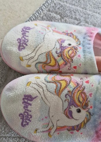 Kız Çocuk Unicorn Desenli Sıcak Ev Terliği - Görsel 2