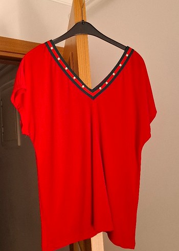 Kırmızı V Yaka Hamile Bluzu - Görsel 2