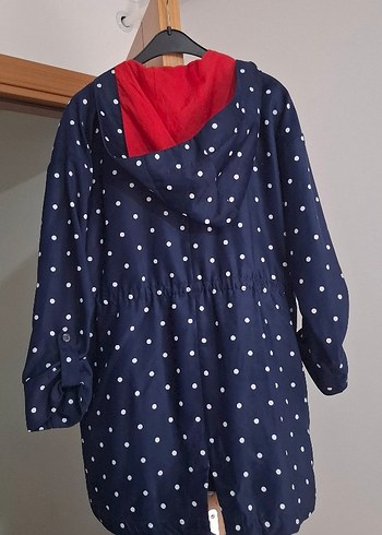 Lacivert Puantiyeli Midi Yağmurluk - Görsel 4