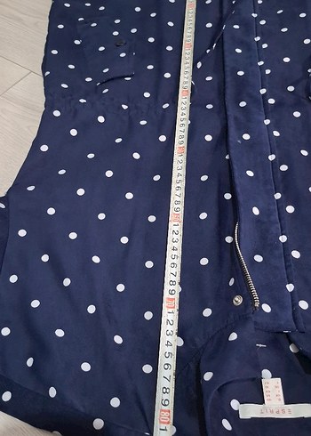 Lacivert Puantiyeli Midi Yağmurluk - Görsel 9