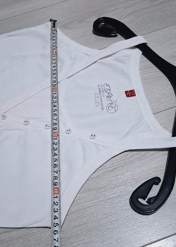 Beyaz V Yaka Hamile Atlet - Görsel 7