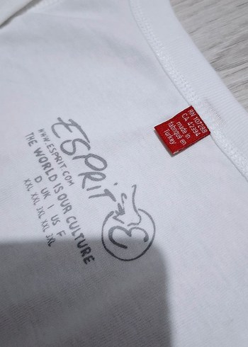 Beyaz V Yaka Hamile Atlet - Görsel 4