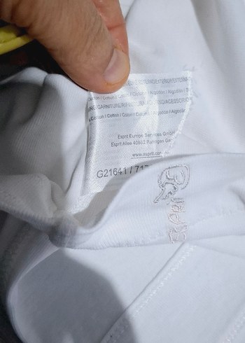 Beyaz V Yaka Hamile Atlet - Görsel 3