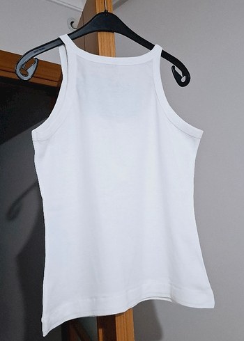 Beyaz V Yaka Hamile Atlet - Görsel 6