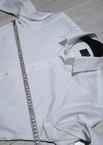 Düğmeli Beyaz Pamuklu Erkek Gömlek - Görsel 9