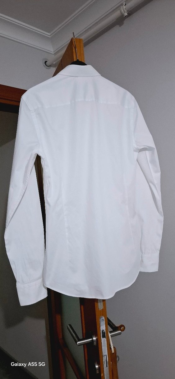 Düğmeli Beyaz Pamuklu Erkek Gömlek - Görsel 3