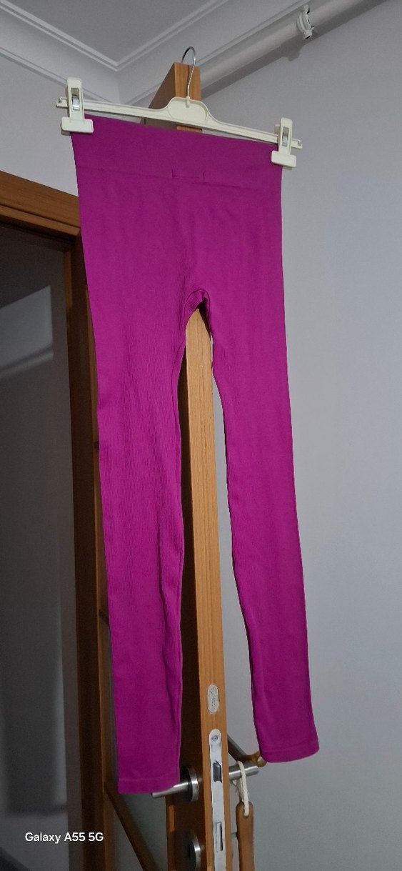 Mor Renkli Kadın Spor Taytı - Görsel 3