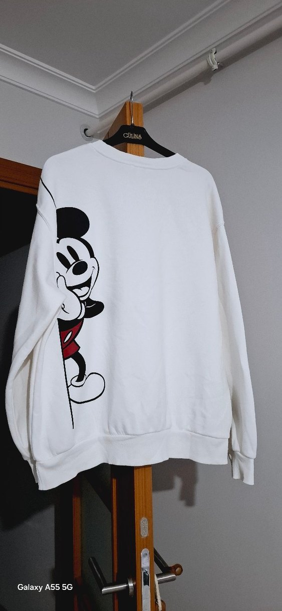 Beyaz Mickey Baskılı Kadın Sweatshirt - Görsel 3