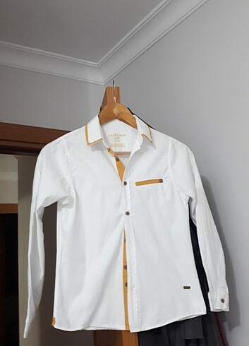 #ZARA MARKA BEYAZ GÖMLEK 