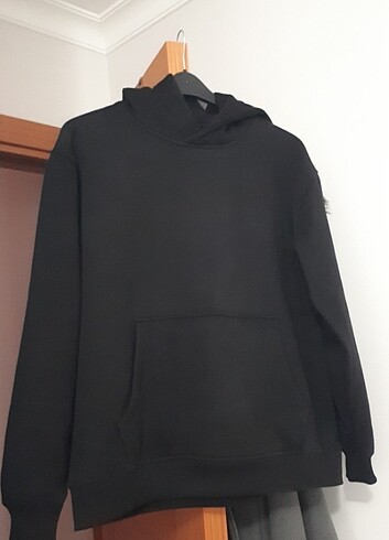 KAPİŞONLU SWEATSHIRT 