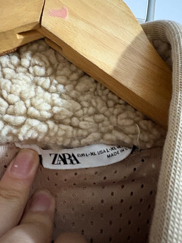 Zara bej Peluş erkek mont - Görsel 3