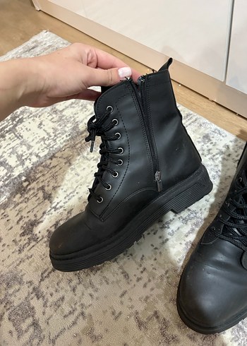 Siyah Kadın Topuklu Goth Bot - Görsel 2