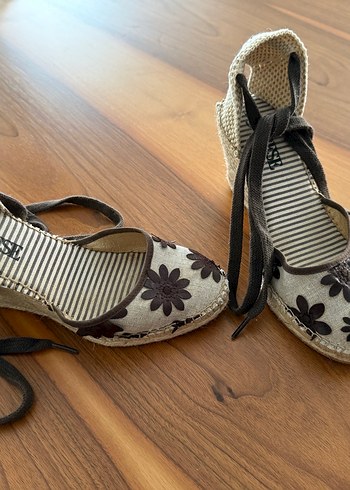 Kahverengi Nakışlı Dolgu Topuklu Espadril Divarese - Görsel 3