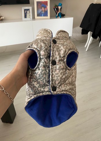 Kürk Detaylı Yılan Desenli Sokak Stili Köpek Montu - Görsel 2