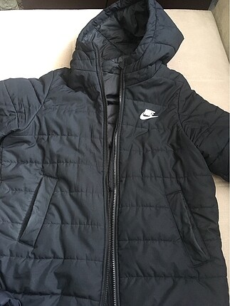 Nike Mevsimlik Mont