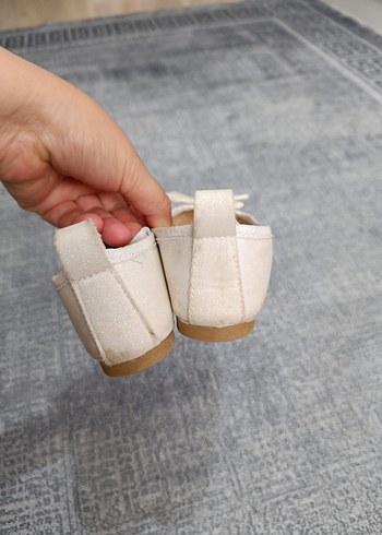 Kız Çocuk Beyaz Tokalı Babet Ayakkabı - Görsel 3