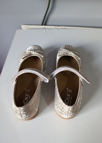 Kız Çocuk Bej Yılan Desenli Tokalı Babet - Görsel 2