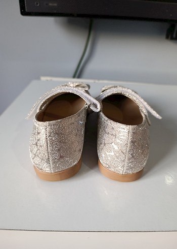 Kız Çocuk Bej Yılan Desenli Tokalı Babet - Görsel 7