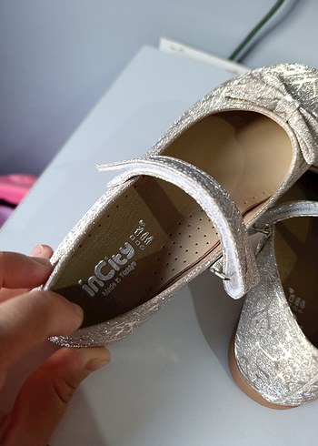 Kız Çocuk Bej Yılan Desenli Tokalı Babet - Görsel 3