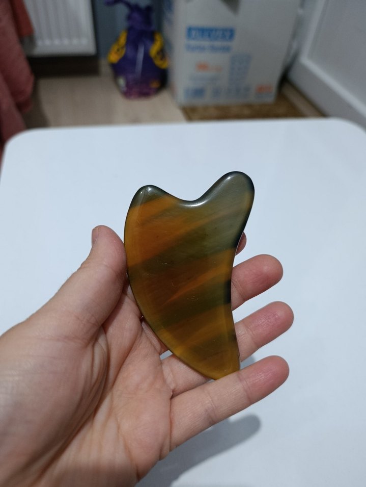 Doğal Taş Gua Sha Yüz Masaj Aleti - Görsel 2