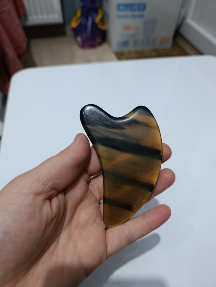 Doğal Taş Gua Sha Yüz Masaj Aleti - Görsel 5