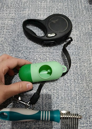 Gri Tasma, Yeşil Poop Torbası ve Tüy Tarağı - Görsel 8