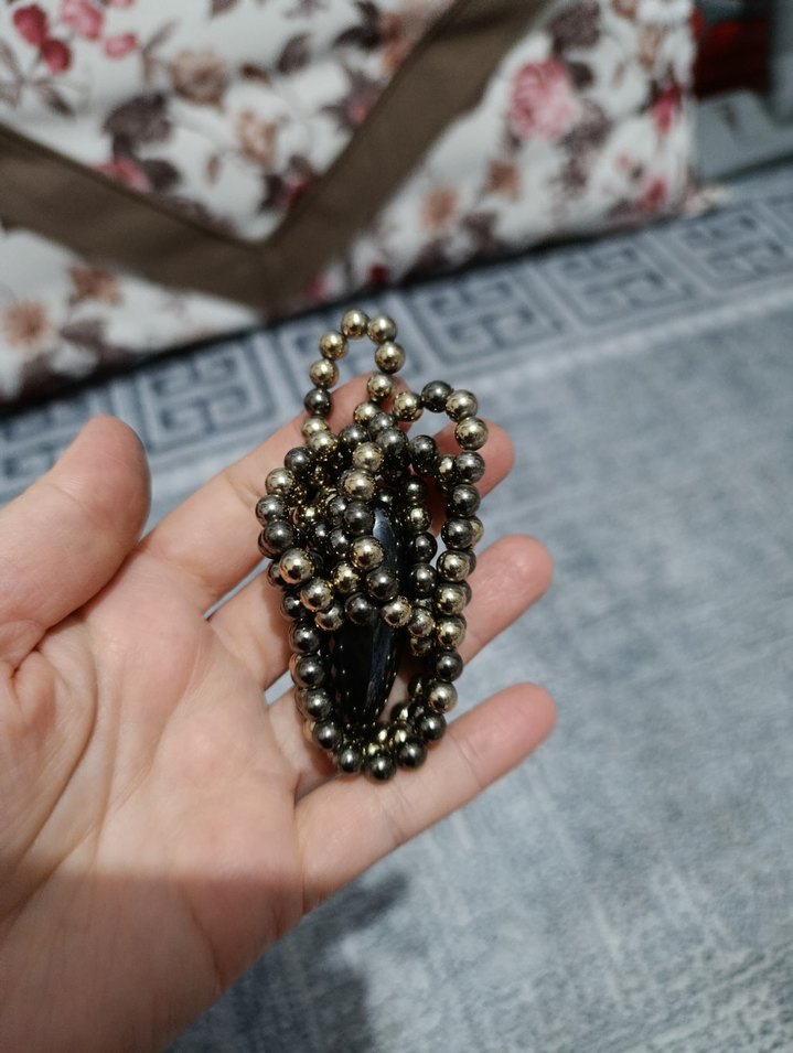 Gri Boncuklu Uzun Yılan Desenli Kadın Kolye - Görsel 5