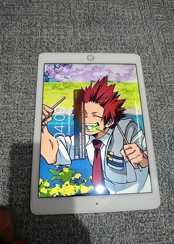 Apple Beyaz Cerceveli Anime Temali İnce Tablet