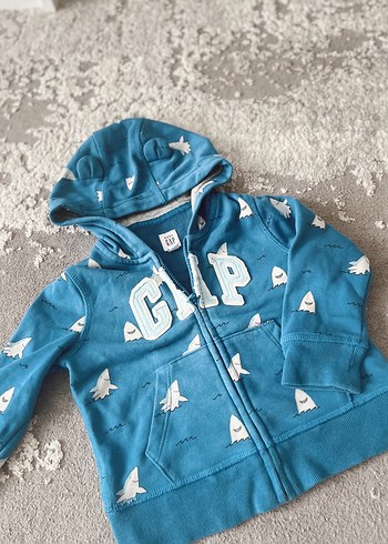 Gap GAP Kapüşonlu Mavi Baskılı Erkek Çocuk Sweatshirt