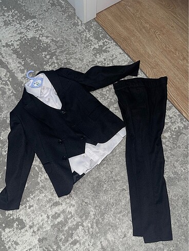 Zara Erkek çocuk takım elbise