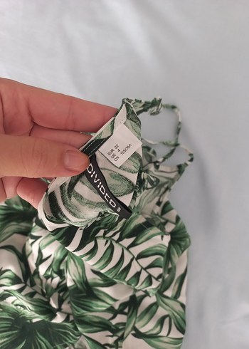 H&M Yeşil Desenli Pliseli Askılı Mini Bluz