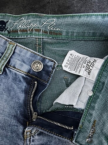 28 Beden Gucci Jean Şort