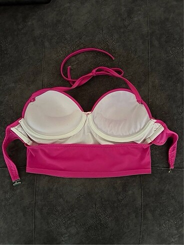 Diğer Bikini Üstü