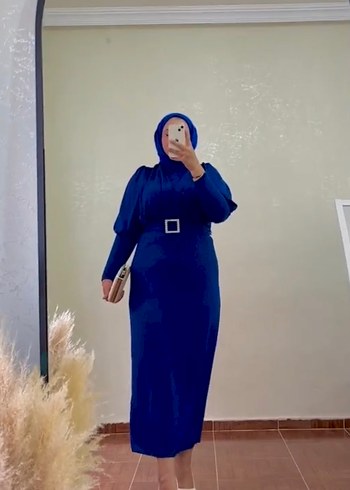 Kemerli Lacivert Uzun Kollu Uzun Elbise
