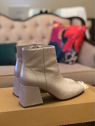 Bershka yeni bot