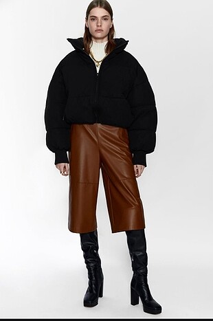 Zara Mont