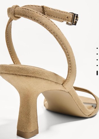 Bileği kemerli topuklu sandalet - Görsel 4