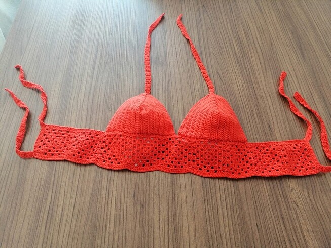 Diğer El örgüsü bikini üstü
