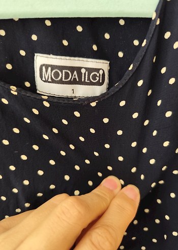 Kolsuz, V Yaka, Midi Puantiyeli Elbise - Görsel 10