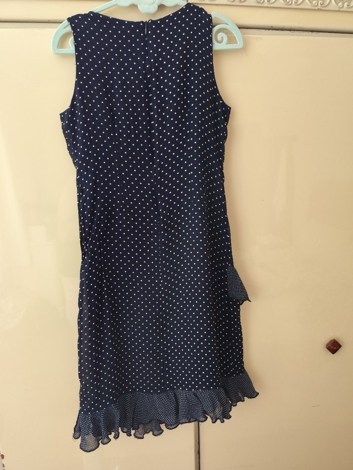 Kolsuz, V Yaka, Midi Puantiyeli Elbise - Görsel 5