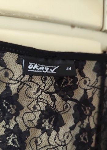 Dantel Detaylı Siyah V Yaka Midi Elbise - Görsel 5