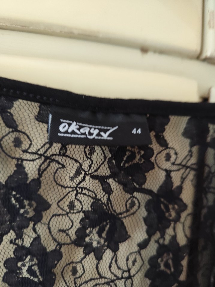 Dantel Detaylı Siyah V Yaka Midi Elbise - Görsel 5