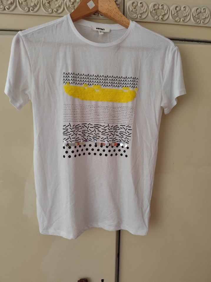 Beyaz Baskılı Kadın Tişört - Görsel 4