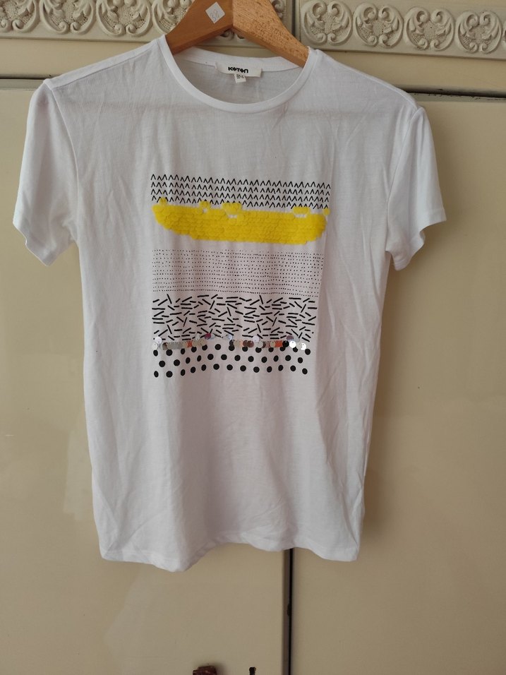 Beyaz Baskılı Kadın Tişört - Görsel 3