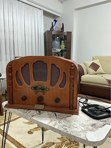 THOMAS BD-110 üretimi AM/FM ahşap radyo